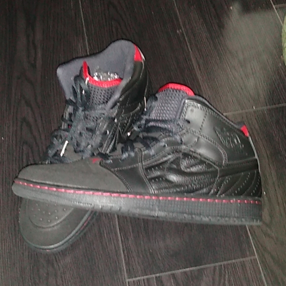 Nike Other - HP🎉Nike Retro Air Jordan